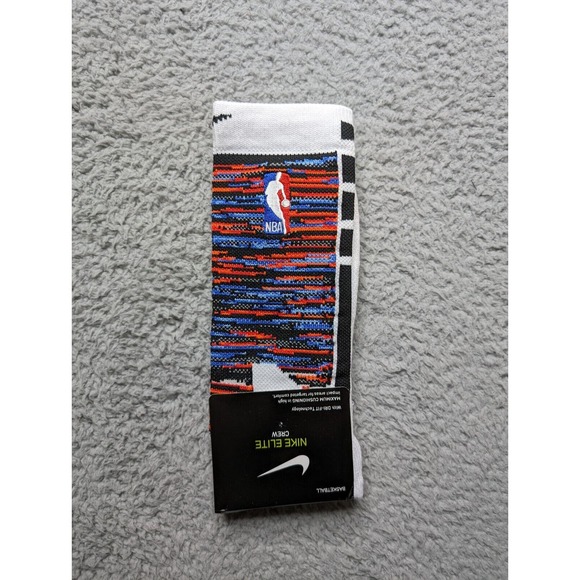 Nike Elite Crew Socks Dri-Fit Mens Large 9-11 Embroidered NBA Logo Cushioned NWT - Picture 1 of 4